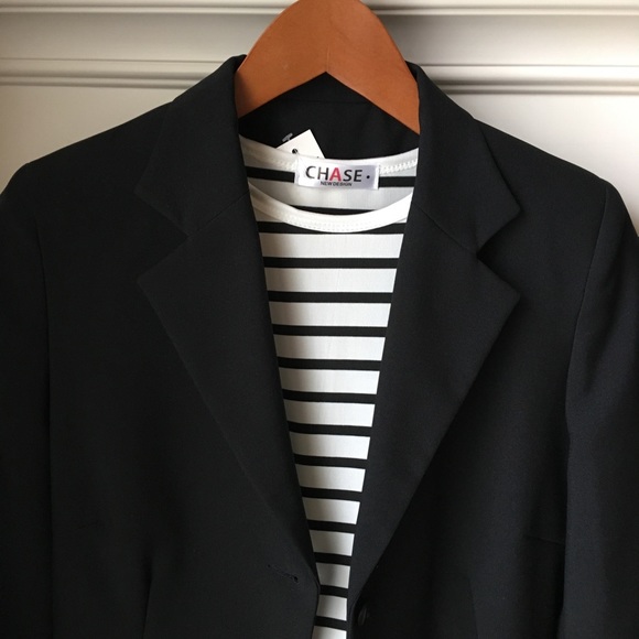 Black and White Striped Short Sleeve Top - Picture 3 of 6